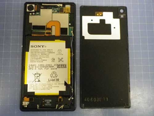 chua ra mat, xperia z3 da bi "mo bung" - 1