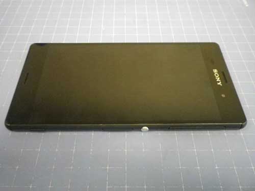 chua ra mat, xperia z3 da bi "mo bung" - 2