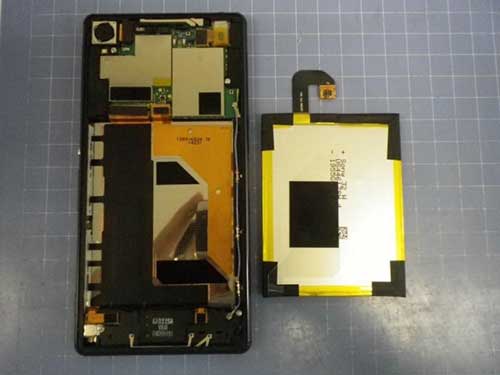 chua ra mat, xperia z3 da bi "mo bung" - 8