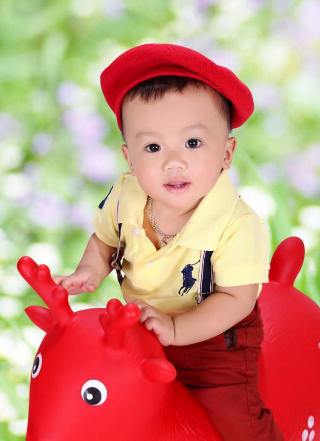 Gia Bảo thích nghe nhạc