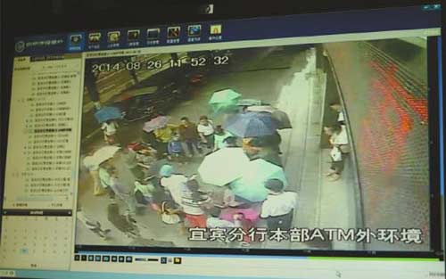 duoc 20 nguoi che o khi de roi duoi troi mua - 1