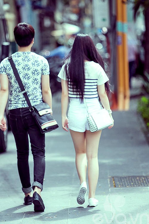 huong tram xuat hien kin dao sau scandal lo noi y - 8