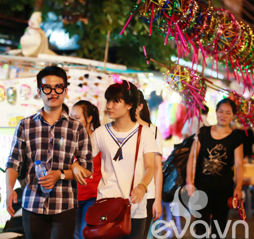 ha noi: khao gia phu kien mua trung thu - 15