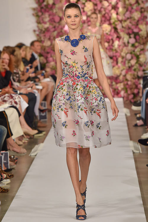 nhung chiec vay co tich cua oscar de la renta - 4