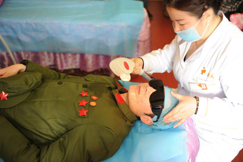chuyen anh linh bi phau thuat nham thanh nu gioi - 7