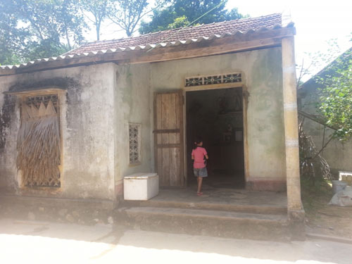 7 dua con tho mang khan tang tien bo sau ngay man tang me - 1