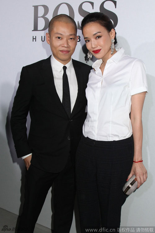 thu ky gian di tai new york fashion week - 6
