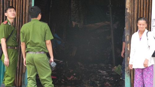 dang rao ban nha mo tim cho con, ca gia dinh chet chay - 3