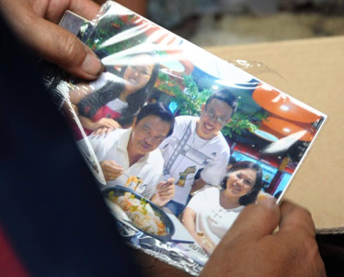 dang rao ban nha mo tim cho con, ca gia dinh chet chay - 4