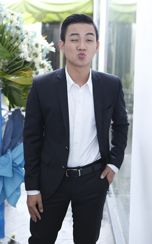 hoai linh mac ao ba ba, xo dep lao mung hoai lam - 12