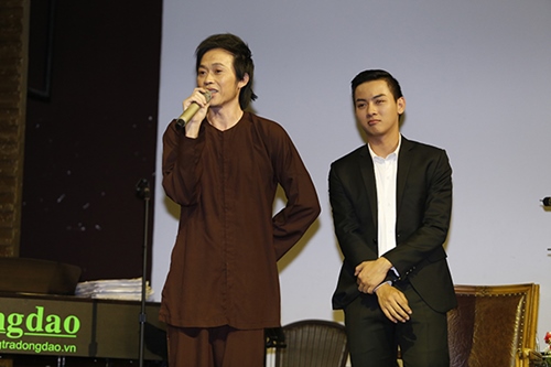 hoai linh mac ao ba ba, xo dep lao mung hoai lam - 2