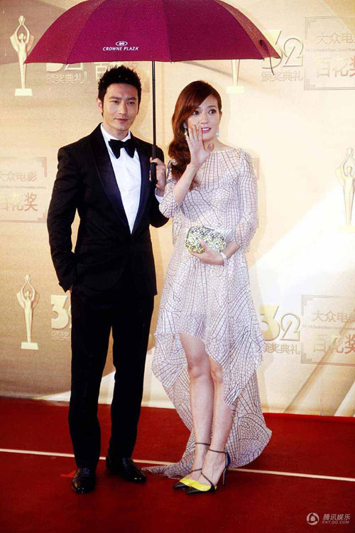 trieu vy cuoi xinh dep trong vong tay huynh hieu minh - 8