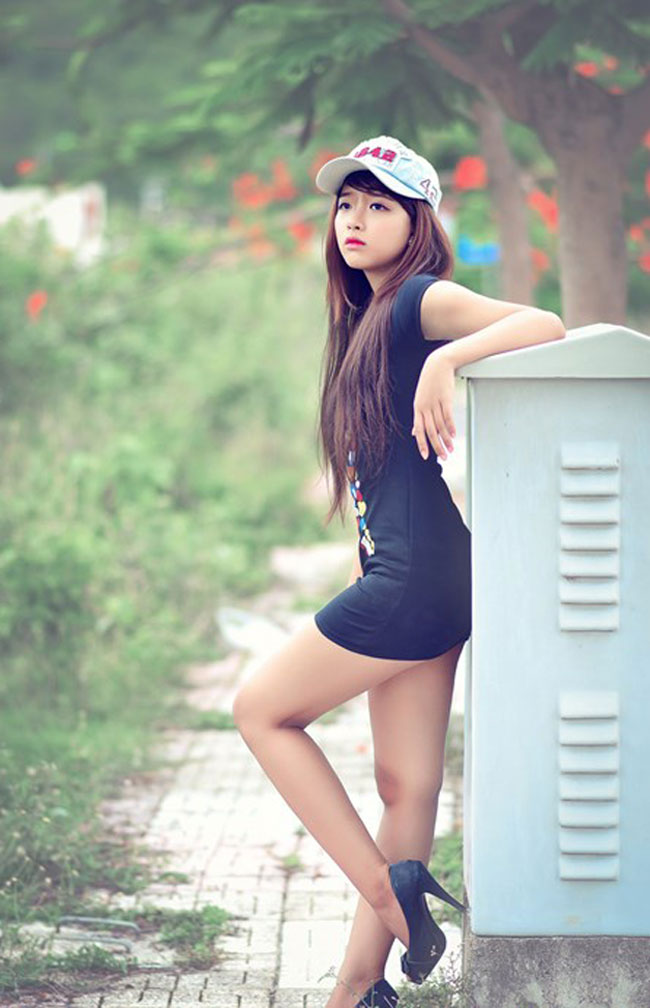 4 hot girl Việt mới nổi xinh đẹp, dáng chuẩn như thiên thần