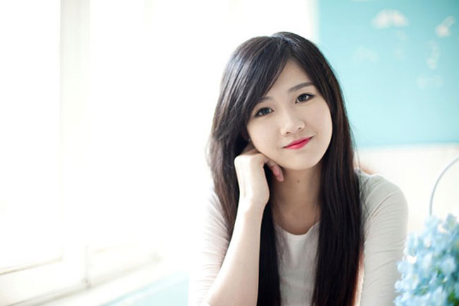 4 hot girl Việt mới nổi xinh đẹp, dáng chuẩn như thiên thần