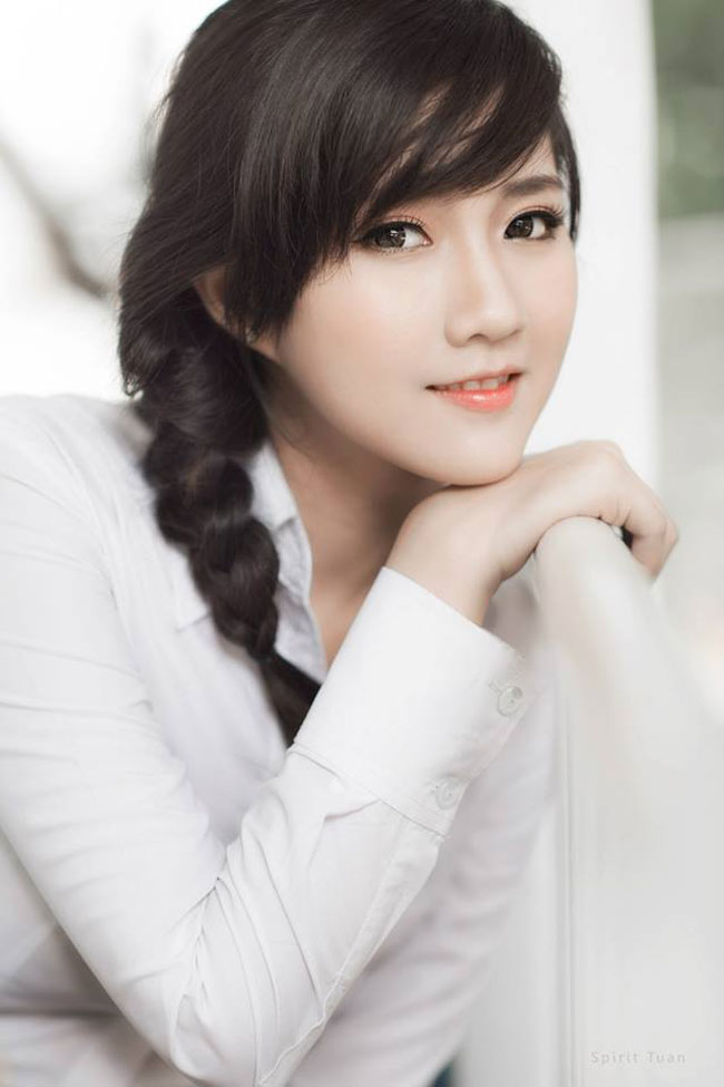 4 hot girl Việt mới nổi xinh đẹp, dáng chuẩn như thiên thần