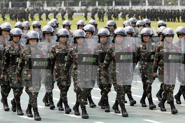 Vòng quanh thế giới ngắm các nữ chiến binh xinh đẹp