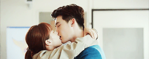 hai the gioi tap 7: nao loan chuyen lee jong suk dot ngot thong bao ket hon - 13