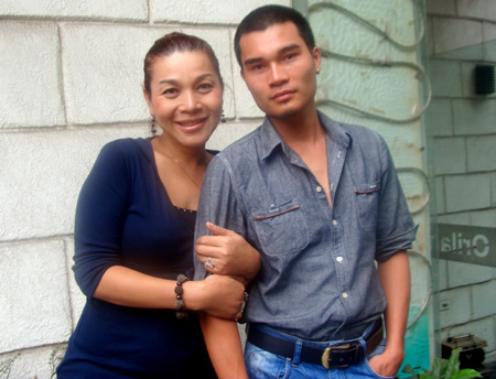 Chồng Lê Duy tự hào nói về vợ chuyển giới - 2