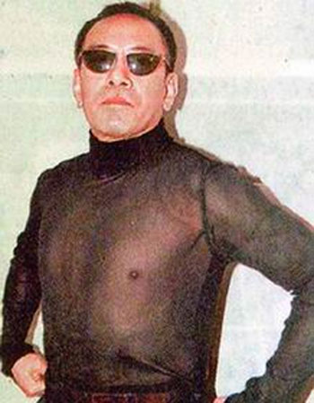 Sao “mặc cũng như không” - 3