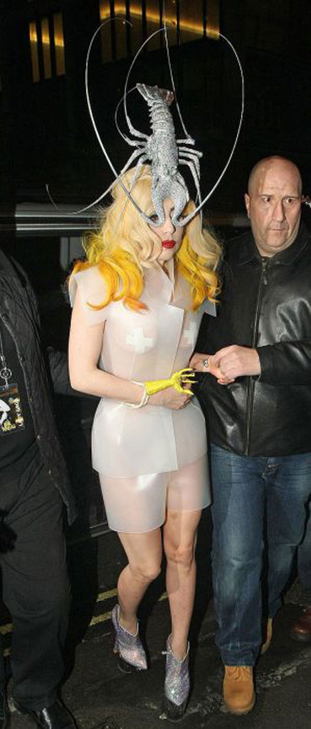 Lady Gaga và những hình ảnh 'sốc' nhất trong năm (P.1) - 12