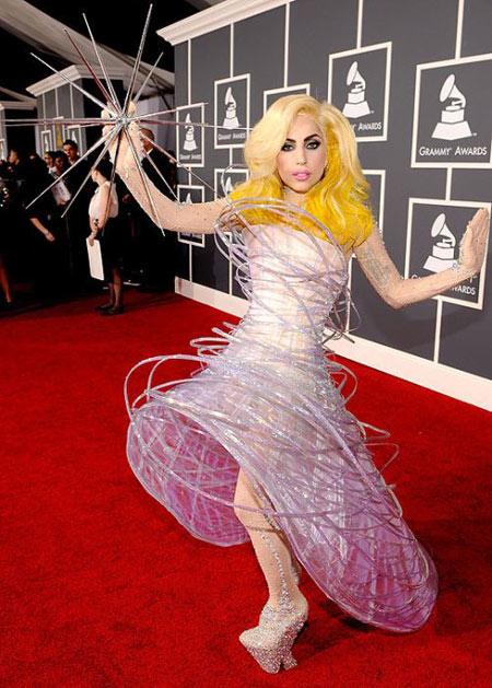 Lady Gaga và những hình ảnh 'sốc' nhất trong năm (P.1) - 16