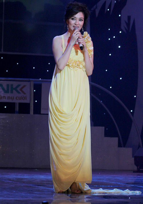 Top 10 mỹ nhân Việt mặc đẹp nhất năm 2010 - 12
