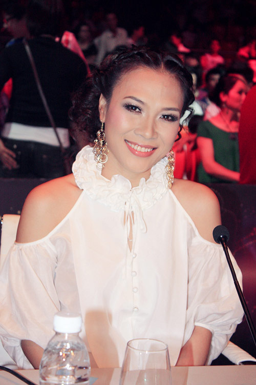 Top 10 mỹ nhân Việt mặc đẹp nhất năm 2010 - 20
