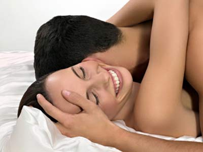 Để phụ nữ chủ động trong "chuyện ấy" - 2