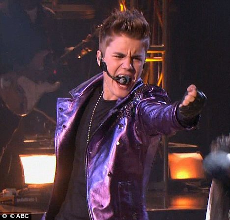 "Hoàng tử nhạc pop" Justin Bieber có con rơi? - 2