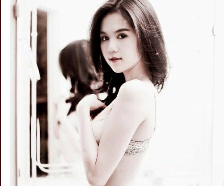 Ảnh nude Ngọc Trinh và những bức xúc - 3