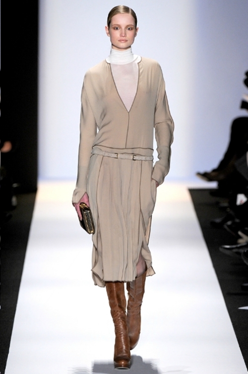 BST Thu Đông 2011 của BCBG: Sóng sánh váy dài - 7