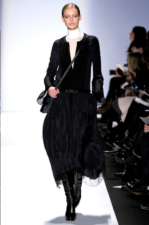 BST Thu Đông 2011 của BCBG: Sóng sánh váy dài - 8