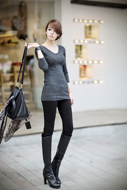Diện áo len dáng dài bớt tẻ nhạt - 1
