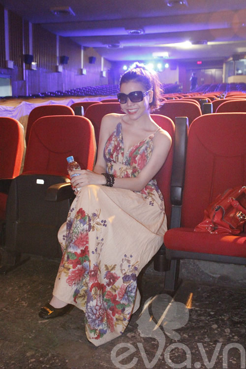 Thu Minh tập dượt vẫn nóng bỏng, sexy - 10