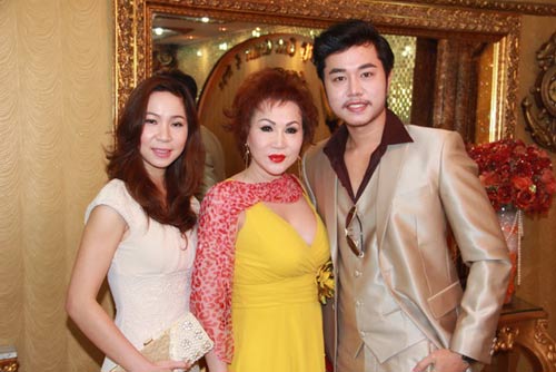 Top 5 Siêu mẫu Việt công khai bồ già tỷ phú - 11