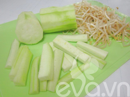 Thịt xào giá mướp thơm ngon - 2