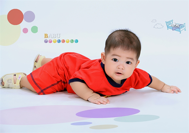 Bé Sóc yêu dấu & quot;líu lo & quot; suốt ngày