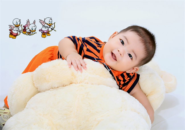 Bé Sóc yêu dấu & quot;líu lo & quot; suốt ngày