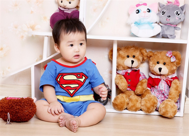 & quot;Siêu nhân nhí & quot; nhát chụp hình