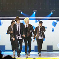 Top lớ ngớ hát Bèo dạt mây trôi -Teen Top| Lang sao trên