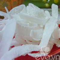 Chiêu làm mứt dừa siêu ngon đón Tết