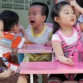 Làm mẹ - 40 nghìn xem xiếc và người lớn xấu xí