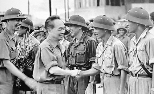 nhung buc anh lich su ve dai tuong vo nguyen giap - 12