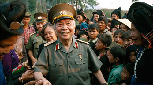 nhung buc anh lich su ve dai tuong vo nguyen giap - 13