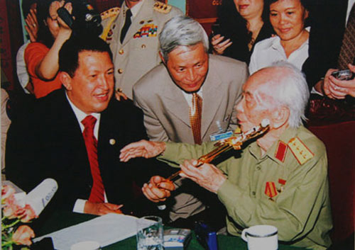 nhung buc anh lich su ve dai tuong vo nguyen giap - 15