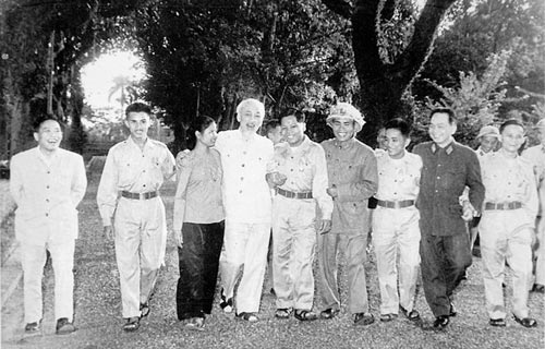 nhung buc anh lich su ve dai tuong vo nguyen giap - 7