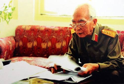 khoanh khac binh di cua tuong vo nguyen giap - 13