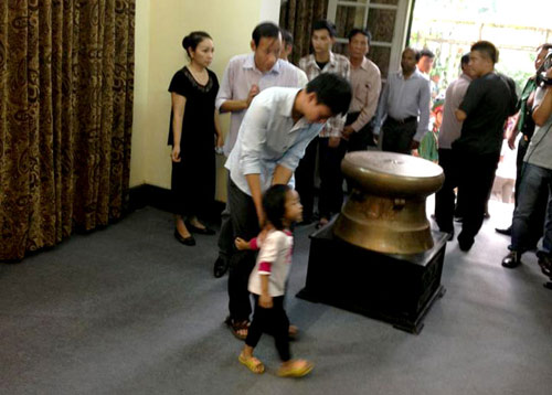 Dòng người vào thăm, vĩnh biệt Tướng Giáp - 7