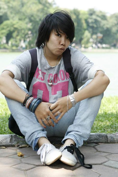 co sinh vien chi lam dep bang…toc - 2