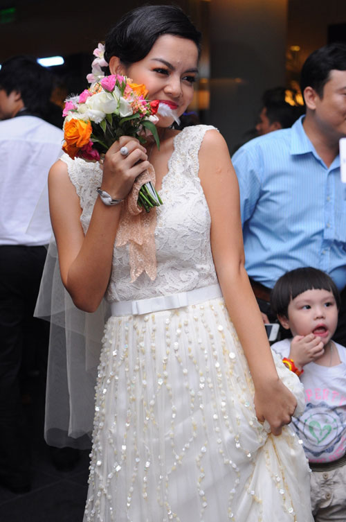 quynh anh, ha anh 'lao dao' vi mat mun - 1